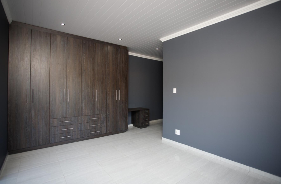 3 Bedroom Property for Sale in Island View Western Cape